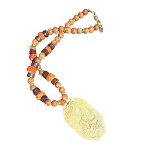 Les Bernard Inc.Signed VTG Coral Stone Beaded & Carved‎ Koi Pendant Necklace 16"
